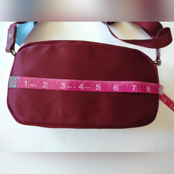 Wild Fable Women's Crossbody Bag Textile Purse Burgundy Solid Zip Pockets NWT - Picture 10 of 12
